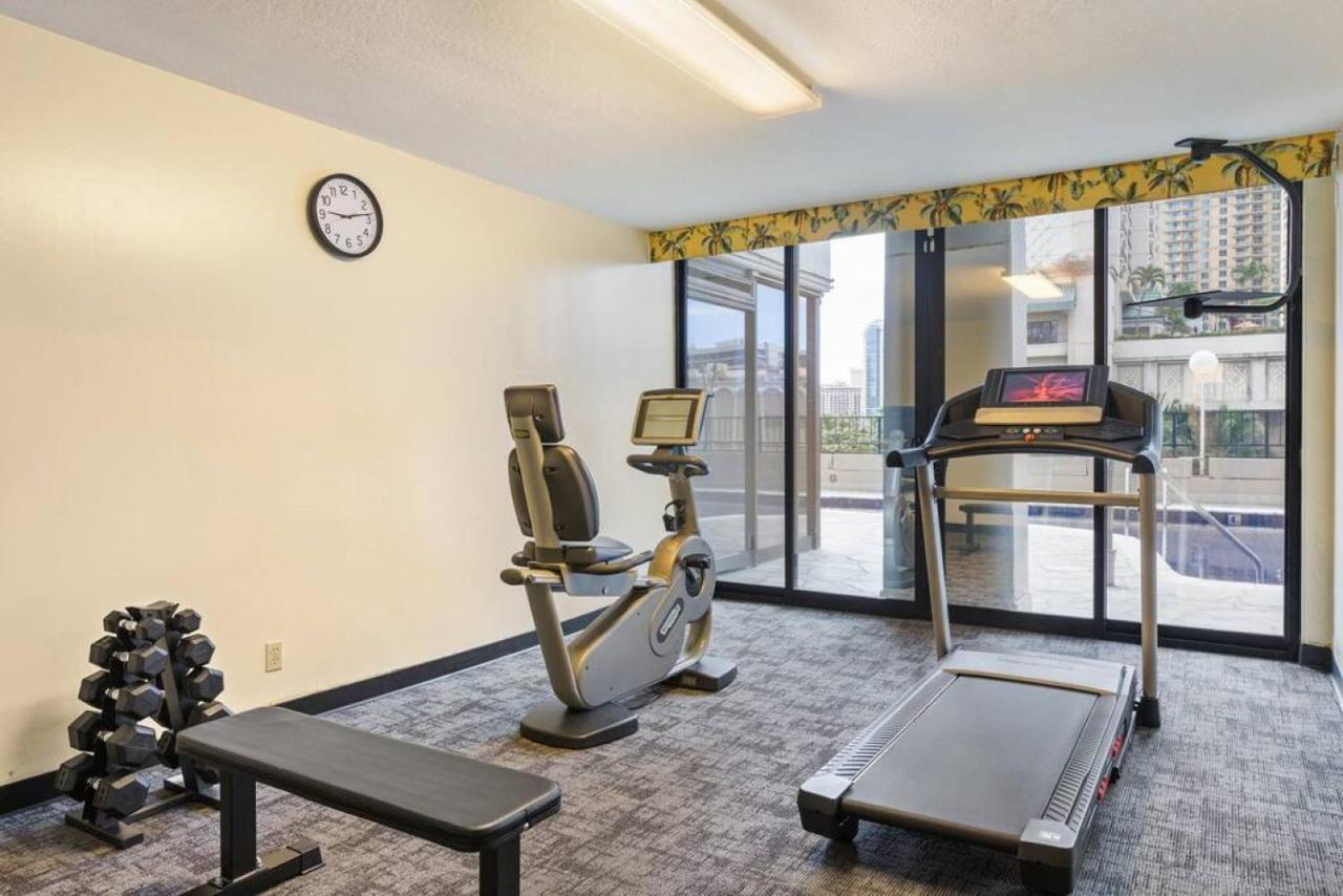 Incredible Location Free Parking In Waikiki Villa Хонолулу Екстериор снимка